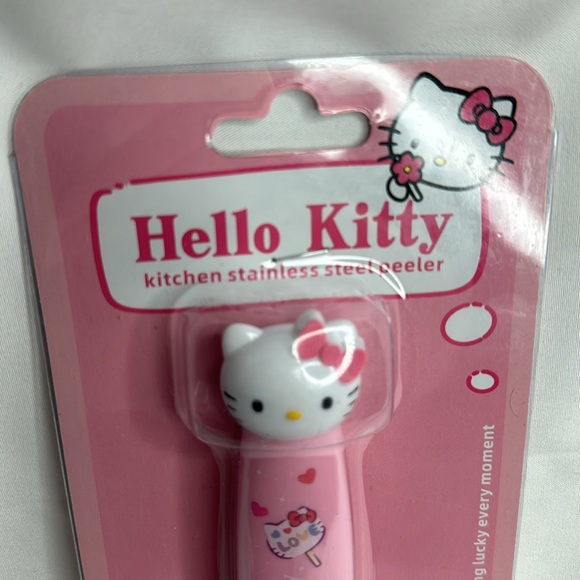 Sanrio Hello Kitty Stainless Steel Fruit Peeler Tool for Effortless Peeling - Picture 3 of 11